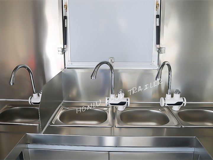 Customized four sinks
