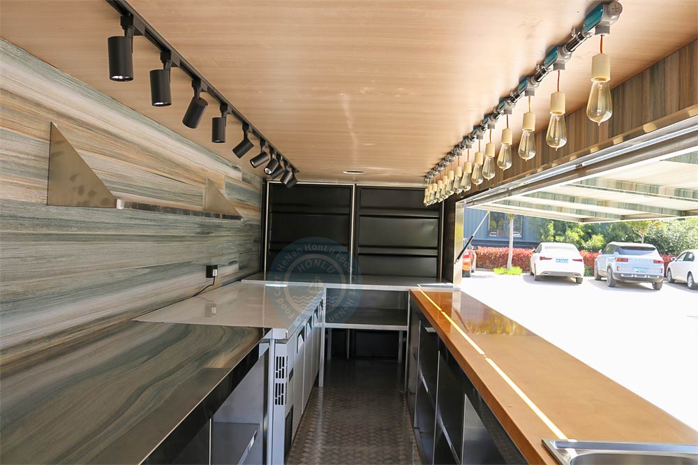 5.7m shipping container trailer interior view